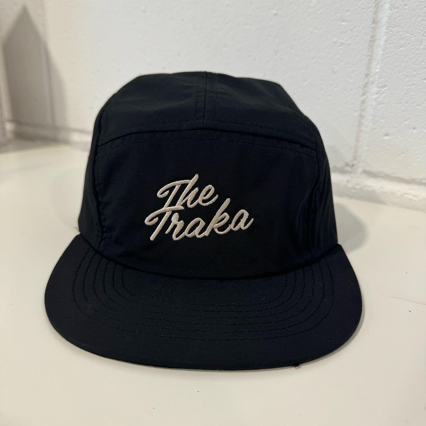 Five Panels Black Cap retro Traka