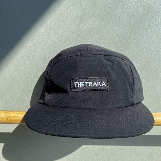 Five Panels Black Cap Traka label